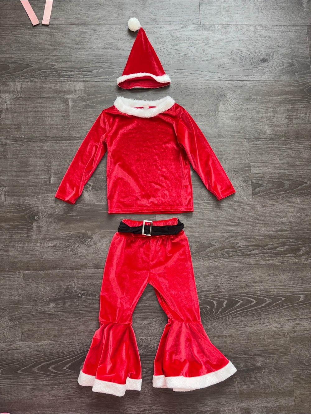 SHEIN Red Velvet Kids Santa Set with Hat
